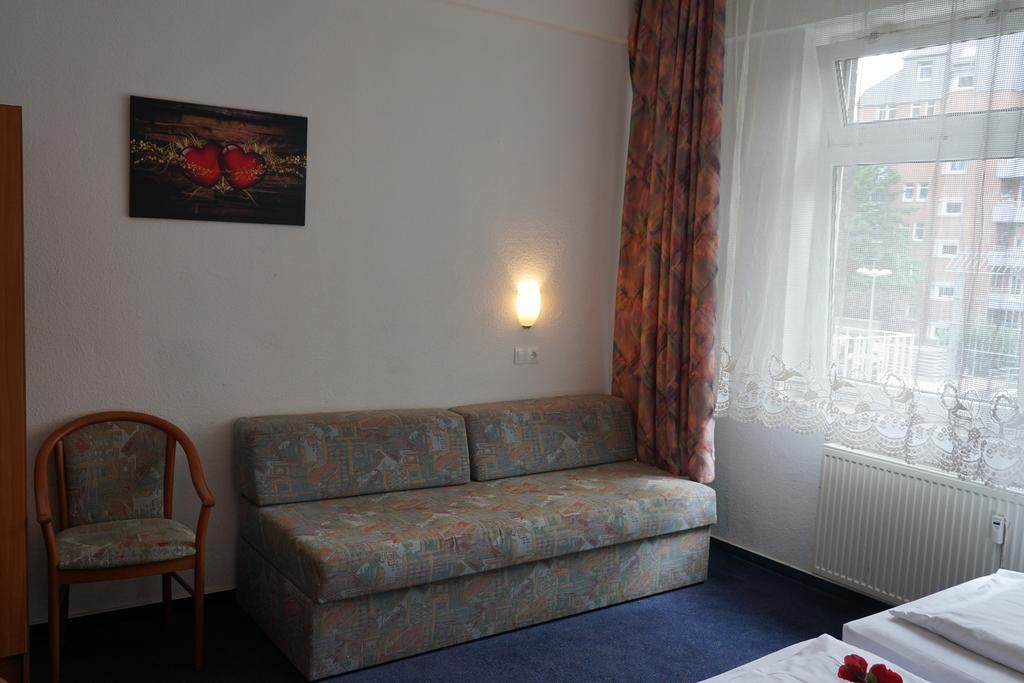 Itm Hotel Oase Hamburg Zimmer foto